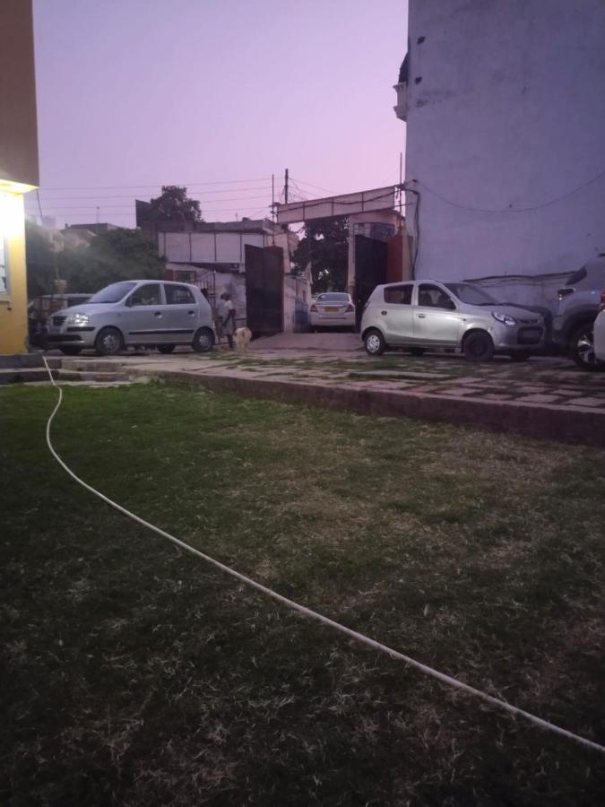 Goroomgo Varanasi Paradise Waranasi Zewnętrze zdjęcie