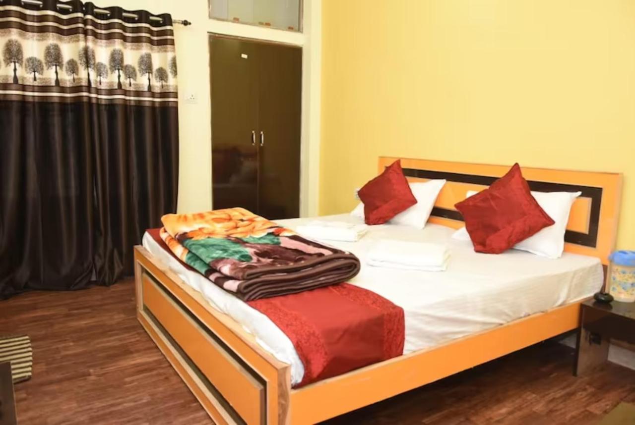 Goroomgo Varanasi Paradise Waranasi Zewnętrze zdjęcie